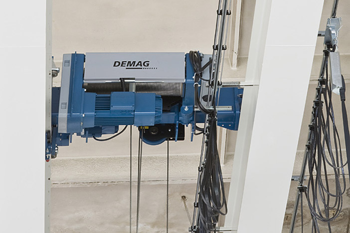Double-girder overhead travelling crane 5 t – System DEMAG